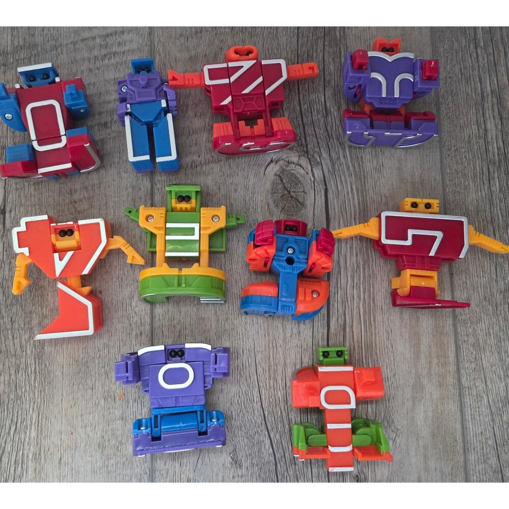 Lakeshore Learning Alpha-Bots & Number-Bots Transforming Robot Set - Picture 6 of 6